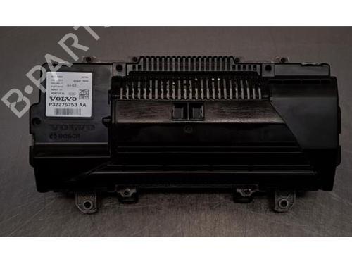 Instrument cluster VOLVO V60 II Cross Country (227) D3 AWD | BP26875666C47 