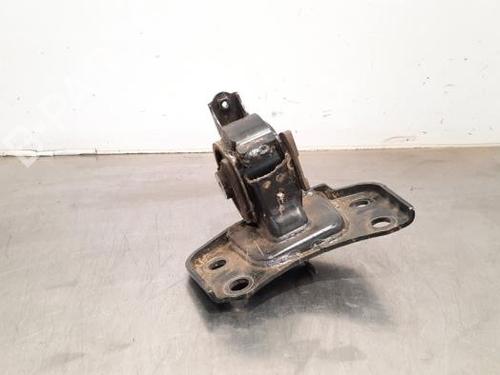 Used Engine mount TOYOTA AURIS Estate (_E18_) 1.3 (NRE180_) (99 hp) 18237098