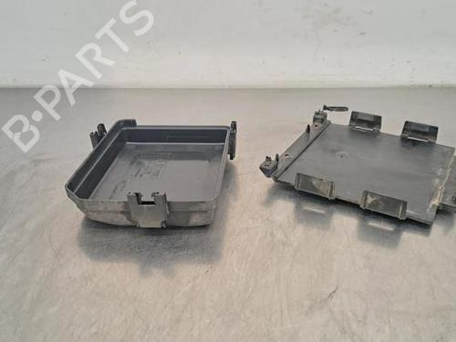Used Fuse box OPEL ASTRA K Sports Tourer (B16) 1.6 CDTi (35) (110 hp) 18238007