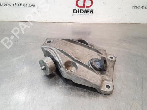 Used Engine mount BMW 5 (F10) 535 d (313 hp) 23643207