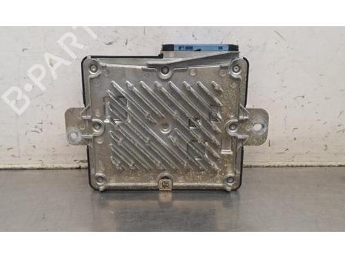 Used Electronic module Electronic module PORSCHE TAYCAN (Y1A) 4S (Y1ADB1) (530 hp) 34268687 34268687