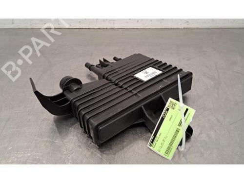 Used Fuel intake system PEUGEOT 308 SW III (FC_, FJ_, FR_, F4_, FN_) PureTech 130 (FRHNSL, FRHNST) (131 hp) 29214862