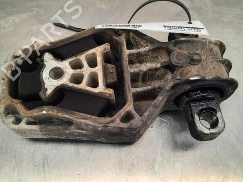 Used Gearbox mount MERCEDES-BENZ CLA Coupe (C117) CLA 180 CDI / d (117.312) (109 hp) 23615652