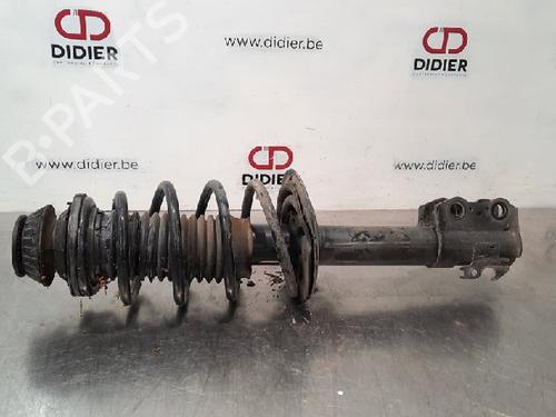 Used Right front shock absorber TOYOTA YARIS (_P13_) 1.5 (NSP131_) (112 hp) 15293028