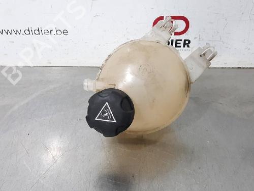 Used Expansion tank PEUGEOT 208 I (CA_, CC_) 1.2 THP 110 (110 hp) 10874954