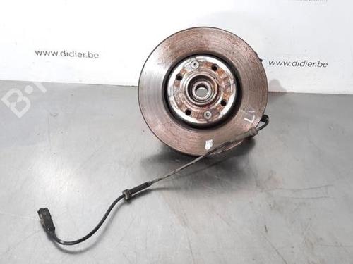 Used Left front steering knuckle RENAULT CAPTUR I (J5_, H5_) 0.9 TCe 90 (90 hp) 23642751