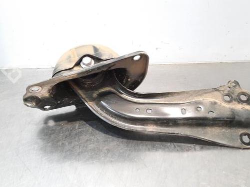Used Right rear suspension arm TOYOTA COROLLA Saloon (_E21_) 1.6 VVTi (ZRE210) (132 hp) 18236851