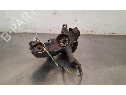 Used Left front steering knuckle TOYOTA AYGO (_B4_) 1.0 (KGB40) (69 hp) 25040329