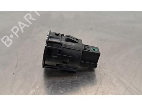 Switch PEUGEOT 5008 III (KA_, KB_, KC_) e-230 Long Range (KCZKZX) | BP32431399I30