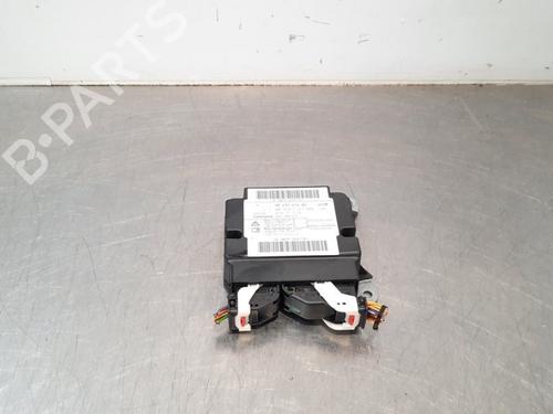 Used ECU airbags PEUGEOT 5008 II (MC_, MJ_, MR_, M4_) 1.2 THP (MRHNYH, MRHNYW, MRHNSJ, MRHNSU, MRHNSM) (131 hp) 15030545