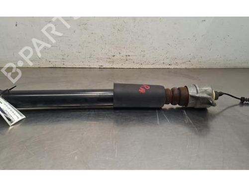 Used Right rear shock absorber Right rear shock absorber PORSCHE MACAN (95B) 3.0 S Diesel (258 hp) 40025636 40025636