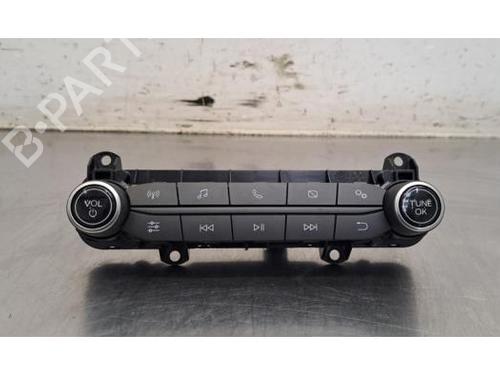 switch-ford-fiesta-vii-hj-hf-2017-36366367 main image