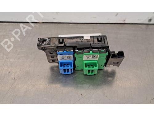 Spak kontakt LAND ROVER RANGE ROVER SPORT II (L494) 3.0 SDV6 4x4 | BP30582708I30 