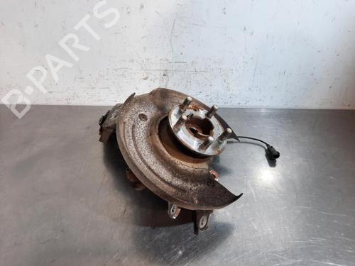 Used Right rear steering knuckle LAND ROVER RANGE ROVER EVOQUE (L551) 2.0 D150 (150 hp) 23610819