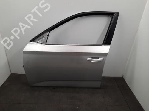Used Left front door Left front door SKODA KAMIQ (NW4) 1.0 TSI (116 hp) 33918023 33918023