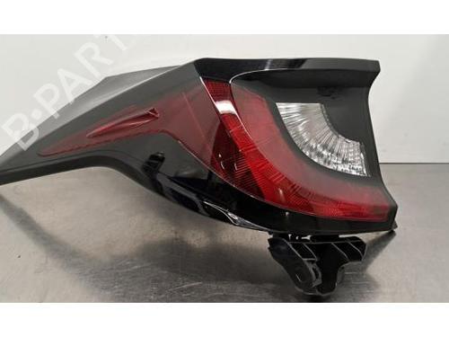 Used Left taillight TOYOTA YARIS (_P21_, _PA1_, _PH1_) 1.5 Hybrid (MXPH10, MXPH11) (116 hp) 31324129