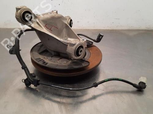 Used Right rear steering knuckle MERCEDES-BENZ GLA (H247) GLA 200 (247.787) (163 hp) 23587136