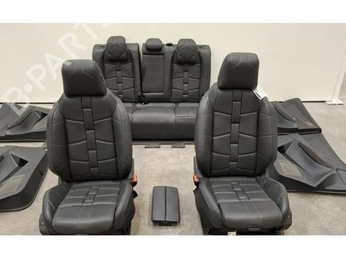 seats-set-ds-ds-7-crossback-j4_-jr_-jc_-2017-40202045 main image