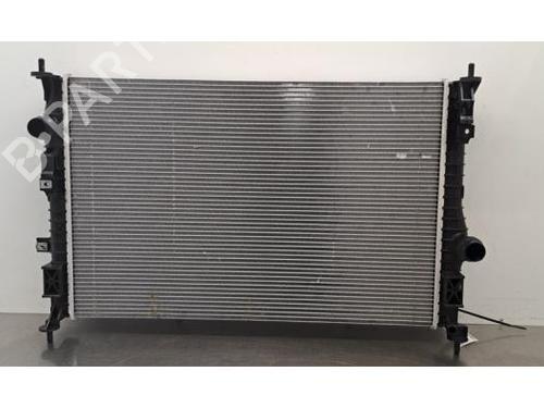 Used Water radiator Water radiator 37453927 37453927