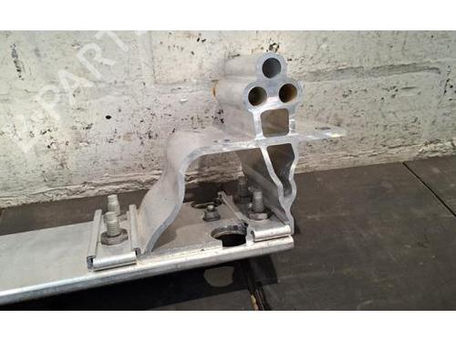 Rear bumper reinforcement LAND ROVER DEFENDER Station Wagon (L663) P300 Si4 4x4 | BP32150319C73 