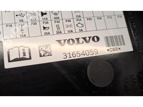 Fuse box VOLVO XC60 II (246) T5 AWD | BP30046816E1 