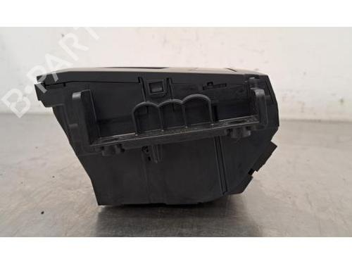 Display monitor CITROËN C4 X (BD_, BE_, BF_) 1.2 PureTech 100 (BDHNEA) | BP29844484C48
