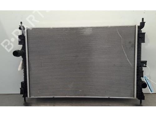 Used Water radiator PEUGEOT 5008 III (KA_, KB_, KC_) e-210 (213 hp) 32632868