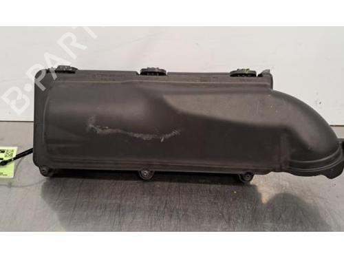 Luftfiltergehäuse für PEUGEOT 308 III (FB_, FH_, FP_, F3_, FM_) PureTech 130 (FPHNSL, FPHNST) (131 hp) 31698804