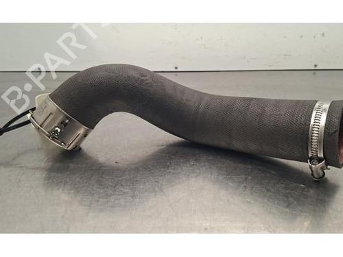 Intercooler-rør  RENAULT MASTER III Van (FV) 2.3 dCi 145 RWD (FV0E, FV0F, FV0T, FV10, FV12, FV11) (146 hp) 31655713