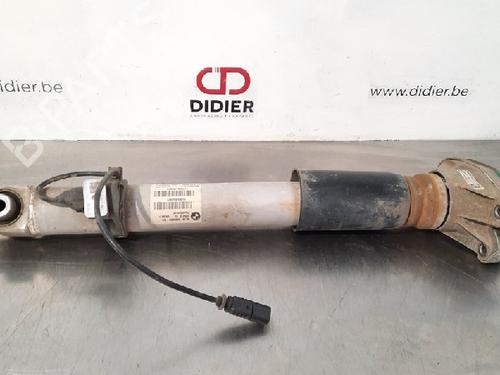 Used Right rear shock absorber BMW 3 (F30, F80) M3 Competition (450 hp) 10886128