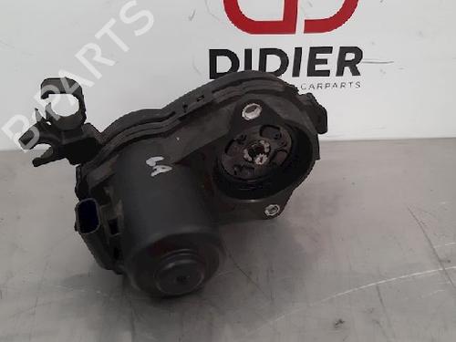 Used Electric handbrake MERCEDES-BENZ A-CLASS (W176) A 180 (176.042) (122 hp) 15017690