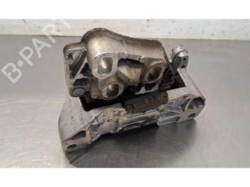 engine-mount-mercedes-benz-eqb-x243-2021-33307619 main image
