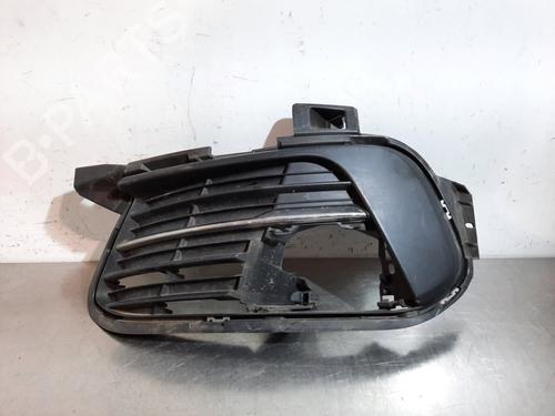 Used Grille PEUGEOT 308 II (LB_, LP_, LW_, LH_, L3_) 1.2 THP 130 (131 hp) 15793477