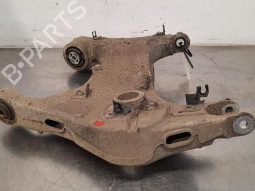 Used Right rear suspension arm LAND ROVER DISCOVERY V (L462) 2.0 Sd4 4x4 (241 hp) 23629422