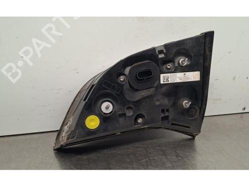 Left taillight TESLA MODEL Y (5YJY) Long Range All-wheel Drive | BP31633646C34 