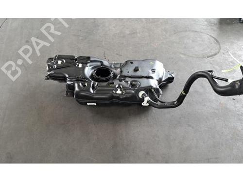 Used Fuel tank PEUGEOT 3008 II SUV (MC_, MR_, MJ_, M4_) 1.5 BlueHDi 130 (131 hp) 29929278