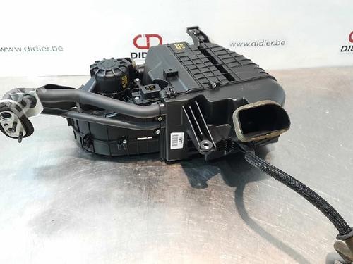 Used Heater blower motor KIA SORENTO III (UM) 2.2 CRDi 4WD (200 hp) 10892914