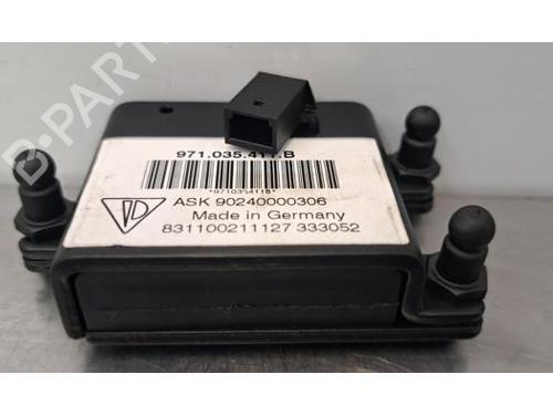 Used Speaker PORSCHE 911 Convertible (992) 3.0 Carrera 4 (992610) (385 hp) 30473132