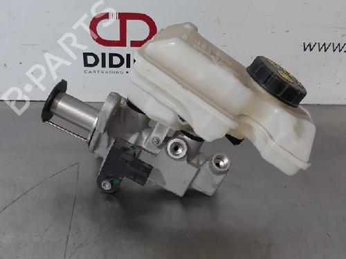 Used Brake master cylinder AUDI Q2 (GAB, GAG) 1.6 TDI (115 hp) 10870338