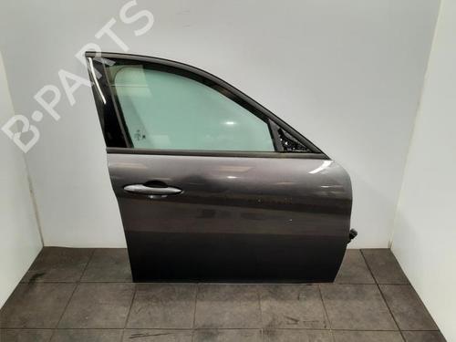right-front-door-alfa-romeo-giulia-952_-2015-33165531 main image