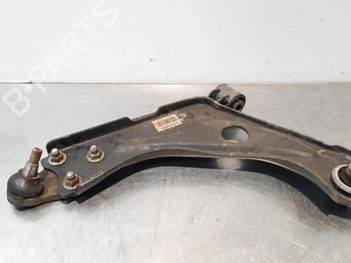 Used Left front suspension arm CITROËN C5 AIRCROSS (A_) 1.5 BlueHDi 130 (ACYHZJ, ACYHZR) (131 hp) 15032477