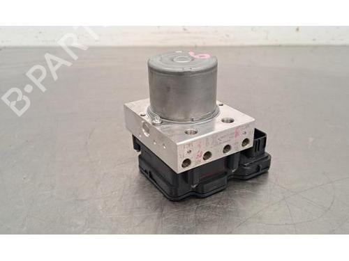 ABS Bremseaggregat TOYOTA YARIS (_P21_, _PA1_, _PH1_) 1.5 Hybrid (MXPH10, MXPH11) (116 hp) 29015980