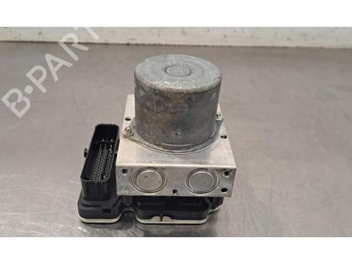 Used ABS pump ABS pump TOYOTA YARIS CROSS (MXP_) 1.5 Hybrid (MXPJ10) (116 hp) 32820654 32820654