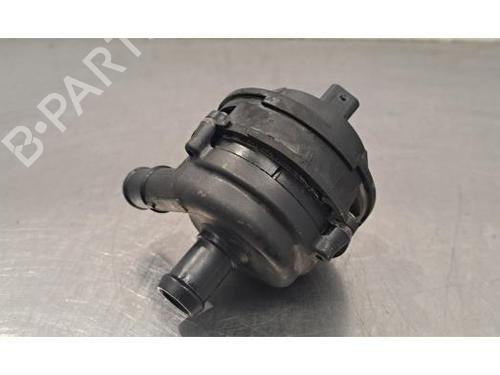 Pompe de circulation d'eau ALFA ROMEO STELVIO (949_) 2.2 D (949.AXD1A) (160 hp) 32847401