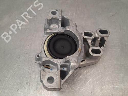 Engine mount MERCEDES-BENZ GLA-CLASS (X156) GLA 200 CDI / d (156.908) | BP17113944M89 