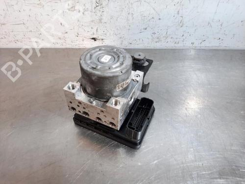 Used ABS pump RENAULT TRAFIC III Van (FG_) 2.0 dCi 120 (FGMN) (120 hp) 23620398