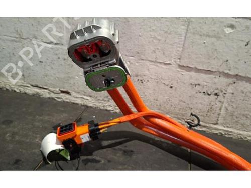 Cable TESLA MODEL Y (5YJY) Long Range All-wheel Drive | BP31374920E12 