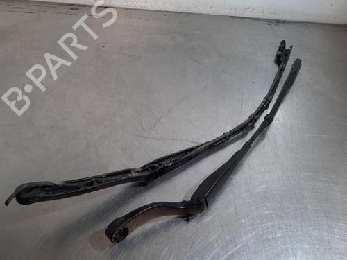 Front windshield wiper arm TESLA MODEL 3 (5YJ3) EV AWD | BP37511376C143 - Image 2