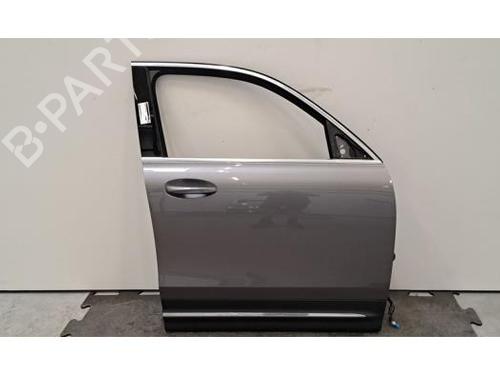 right-front-door-mercedes-benz-glb-x247-2019-39153631 main image