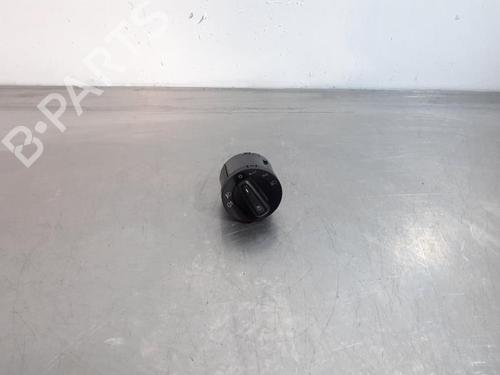 Forlygtekontakt VW POLO VI (AW1, BZ1, AE1) 1.0 MPi (80 hp) 32150384